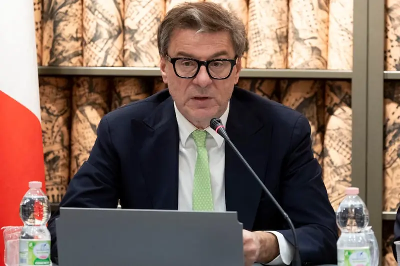 Il ministro dell�economia Giancarlo Giorgetti, durante l�audizione sul documento programmatico di finanza pubblica per il 2026. Roma 12 ottobre 2026. ANSA/MASSIMO PERCOSSI